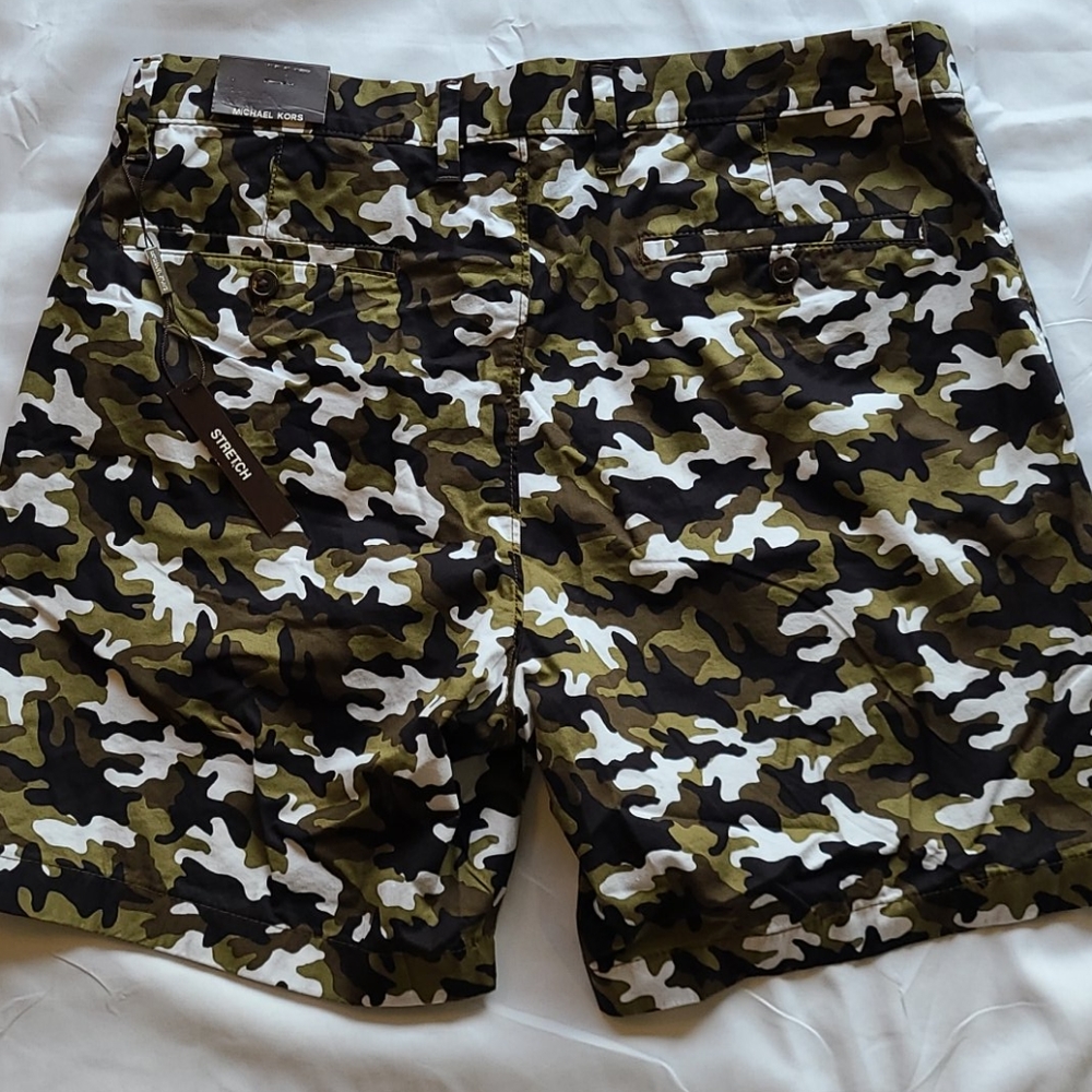 *Host Pick* Michael Kors camouflage shorts